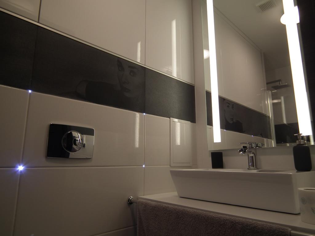 Kazimir Apartament Lodz ภายนอก รูปภาพ